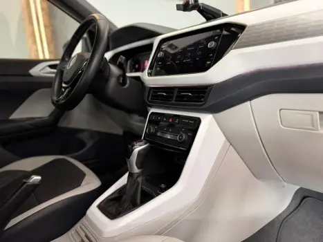 VOLKSWAGEN T-Cross 1.4 4P 250 TSI FLEX HIGHLINE AUTOM�TICO, Foto 9
