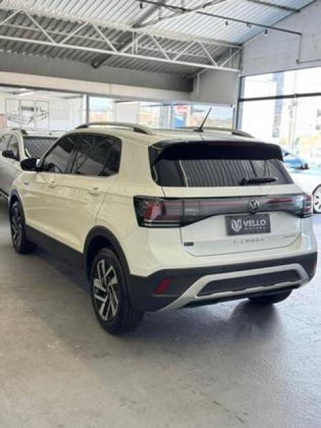 VOLKSWAGEN T-Cross 1.4 4P 250 TSI FLEX HIGHLINE AUTOM�TICO, Foto 5