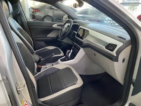 VOLKSWAGEN T-Cross 1.4 4P 250 TSI FLEX HIGHLINE AUTOM�TICO, Foto 13