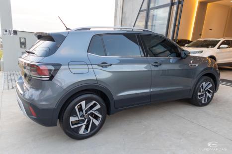 VOLKSWAGEN T-Cross 1.4 4P 250 TSI FLEX HIGHLINE AUTOM�TICO, Foto 4