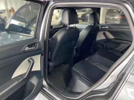 VOLKSWAGEN T-Cross 1.4 4P 250 TSI FLEX HIGHLINE AUTOM�TICO, Foto 13