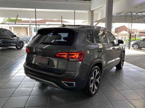 VOLKSWAGEN Taos 1.4 16V 4P FLEX 250 TSI HIGHLINE AUTOMTICO, Foto 4