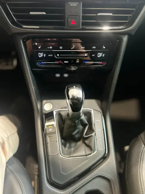 VOLKSWAGEN Taos 1.4 16V 4P FLEX 250 TSI HIGHLINE AUTOM�TICO, Foto 14