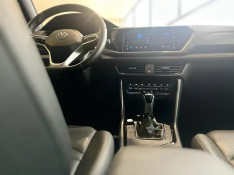 VOLKSWAGEN Taos 1.4 16V 4P FLEX 250 TSI HIGHLINE AUTOM�TICO, Foto 16