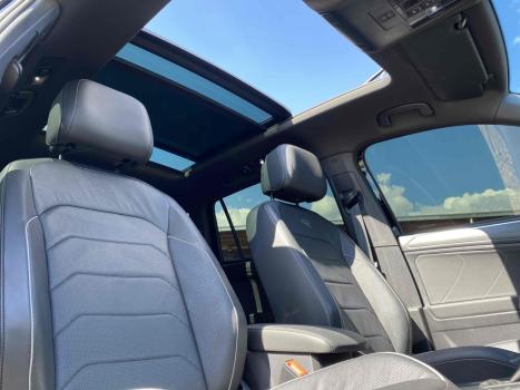 VOLKSWAGEN Tiguan 1.4 250 TSI TOTAL FLEX ALLSPACE COMFORTLINE TURBO AUTOM�TICO TIPTRONIC, Foto 16