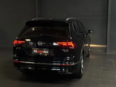 VOLKSWAGEN Tiguan 2.0 16V 4P TSI R-LINE TURBO AUTOMTICO TIPTRONIC, Foto 9