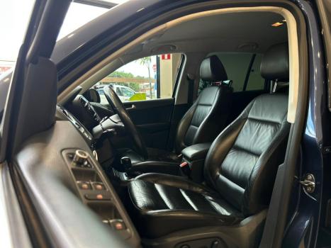 VOLKSWAGEN Tiguan 2.0 16V 4P FSI 4WD TURBO AUTOM�TICO, Foto 9