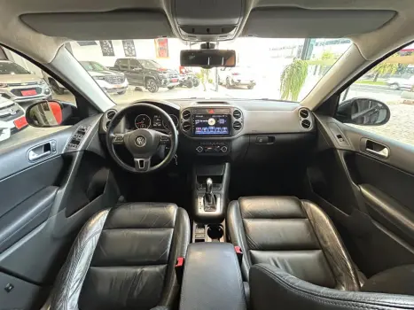 VOLKSWAGEN Tiguan 2.0 16V 4P FSI 4WD TURBO AUTOM�TICO, Foto 19