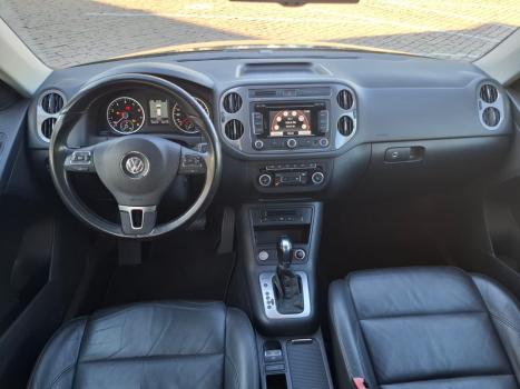 VOLKSWAGEN Tiguan 2.0 16V 4P TSI 4WD TURBO AUTOM�TICO, Foto 4