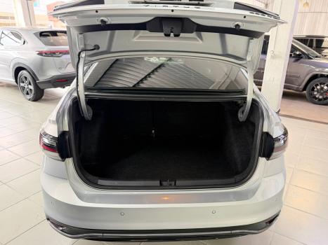 VOLKSWAGEN Virtus 1.4 4P 250 TSI EXCLUSIVE AUTOMÁTICO, Foto 18