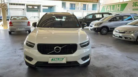 VOLVO XC40 1.5 16V 4P T5 RECHARGE H�BRIDO R-DESIGN GEARTRONIC AUTOM�TICO, Foto 2