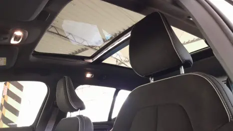 VOLVO XC40 1.5 16V 4P T5 RECHARGE H�BRIDO R-DESIGN GEARTRONIC AUTOM�TICO, Foto 7