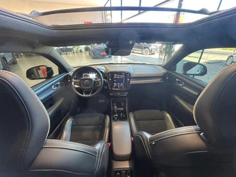 VOLVO XC40 2.0 16V 4P T5 TURBO R-DESIGN AWD GEARTRONIC AUTOMTICO, Foto 18
