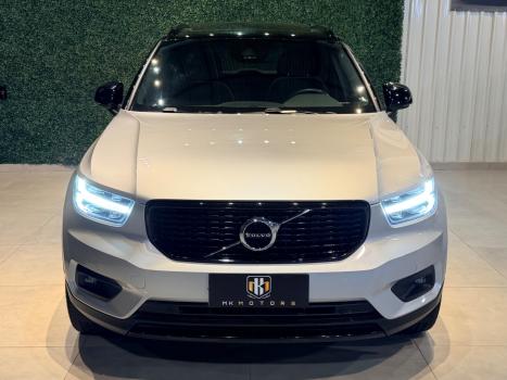 VOLVO XC40 2.0 16V 4P T5 TURBO R-DESIGN AWD GEARTRONIC AUTOM�TICO, Foto 2