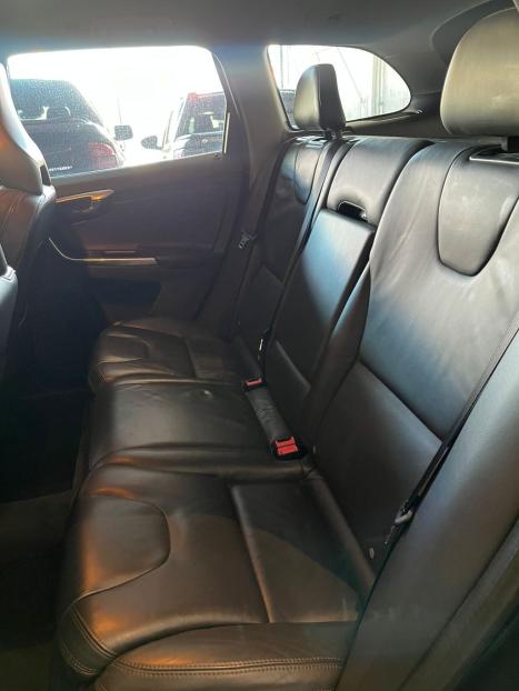 VOLVO XC60 2.0 4P COMFORT T5 TURBO AUTOM�TICO, Foto 14