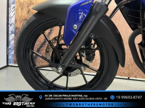 YAMAHA FZ 15 Fazer ABS, Foto 7