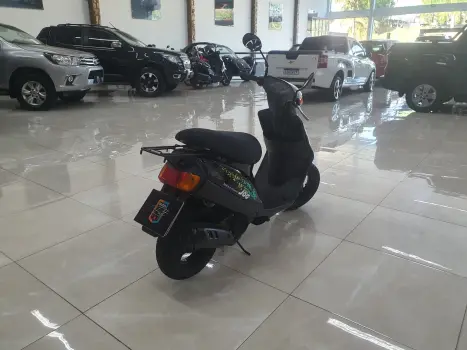 YAMAHA Jog 50 AE, Foto 4