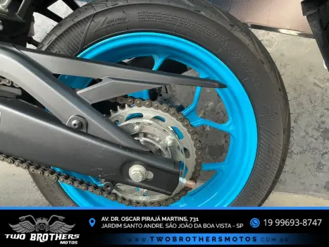 YAMAHA MT-03 300 ABS, Foto 9