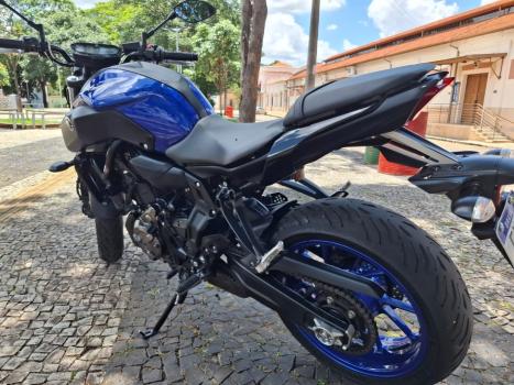YAMAHA MT-07 700 , Foto 5