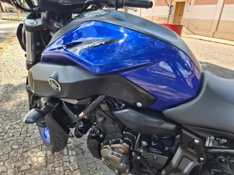 YAMAHA MT-07 700 , Foto 7