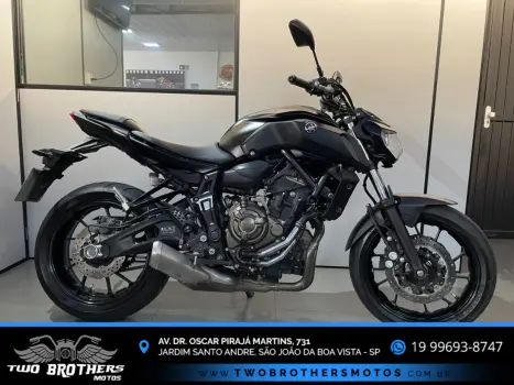YAMAHA MT-07 700 ABS, Foto 1 YAMAHA MT-07 700 ABS, Foto 1