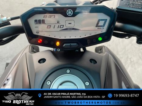 YAMAHA MT-07 700 ABS, Foto 5