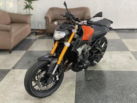YAMAHA MT-09 850 ABS, Foto 2