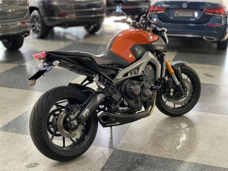 YAMAHA MT-09 850 ABS, Foto 3