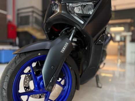 YAMAHA XMax 250 , Foto 5