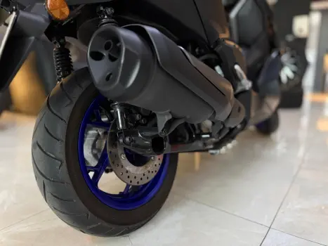 YAMAHA XMax 250 , Foto 10