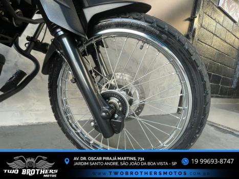 YAMAHA XTZ 250 LANDER, Foto 4