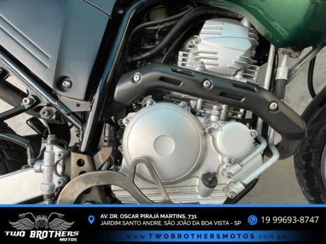 YAMAHA XTZ 250 TENER�, Foto 3