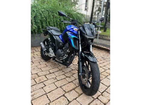 YAMAHA YS Fazer 250 LIMITED EDITION, Foto 3
