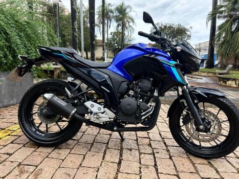 YAMAHA YS Fazer 250 LIMITED EDITION, Foto 5