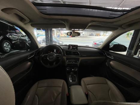 AUDI Q3 2.0 4P TFSI AMBIENTE QUATTRO S-TRONIC AUTOMTICO, Foto 6