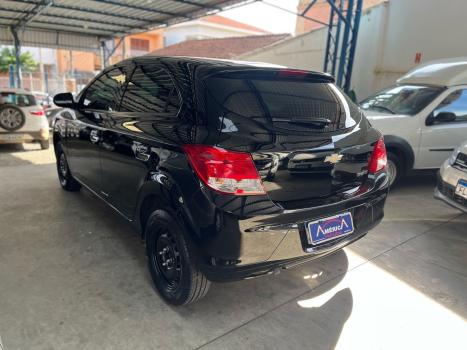 CHEVROLET Onix Hatch 1.0 4P FLEX LT, Foto 2