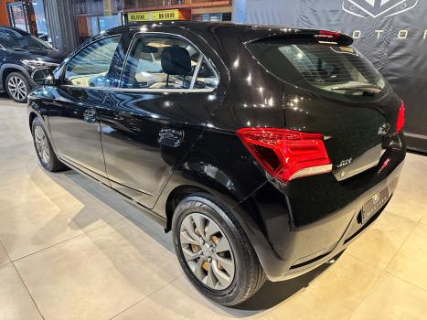 CHEVROLET Onix Hatch 1.0 4P FLEX JOY BLACK, Foto 8