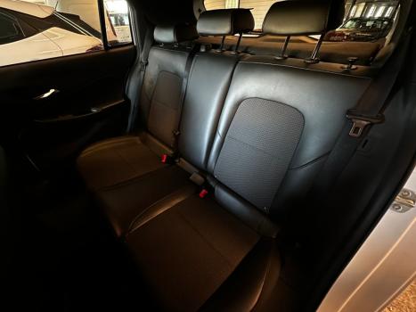 CHEVROLET Onix Hatch 1.0 12V 4P FLEX RS TURBO AUTOMTICO, Foto 10