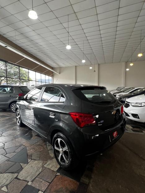 CHEVROLET Onix Hatch 1.4 4P FLEX LTZ, Foto 4