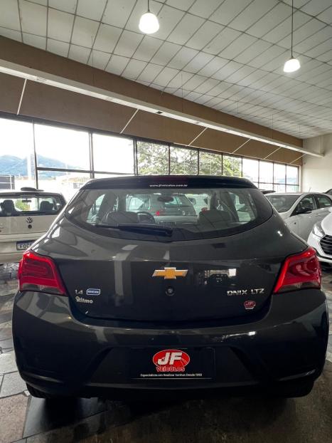 CHEVROLET Onix Hatch 1.4 4P FLEX LTZ, Foto 5
