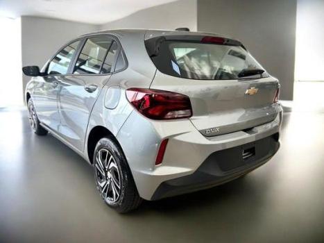 CHEVROLET Onix Hatch 1.0 4P FLEX LT TURBO, Foto 4