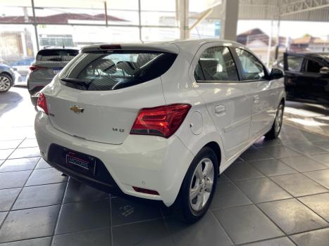 CHEVROLET Onix Hatch 1.4 4P FLEX LT, Foto 4