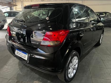 CHEVROLET Onix Hatch 1.0 4P FLEX LT, Foto 2