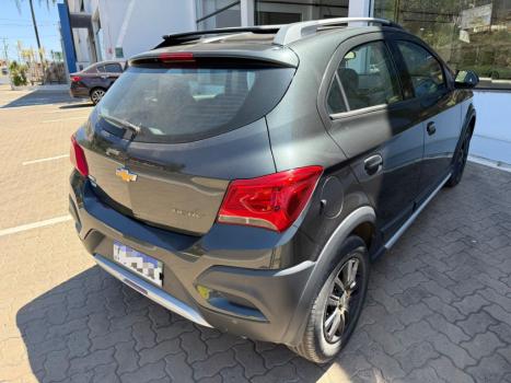 CHEVROLET Onix Hatch 1.4 4P FLEX ACTIV AUTOMTICO, Foto 5