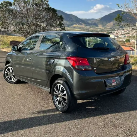 CHEVROLET Onix Hatch 1.4 4P FLEX LTZ, Foto 6
