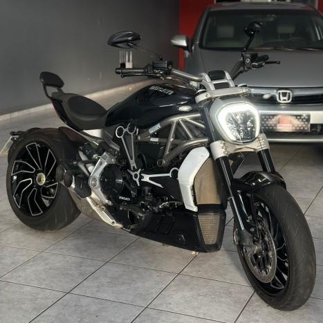 DUCATI Diavel 1260 S, Foto 1