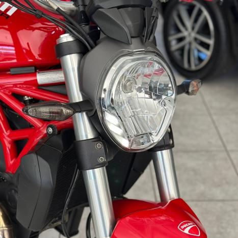 DUCATI Monster 821 ABS, Foto 2