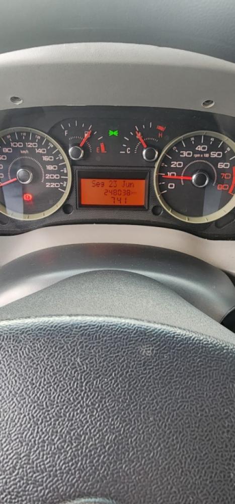 FIAT Doblo 1.8 16V 4P FLEX ESSENCE 7 LUGARES, Foto 4