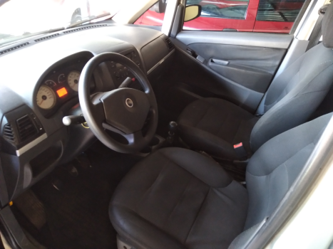 FIAT Idea 1.4 4P ELX FLEX, Foto 2