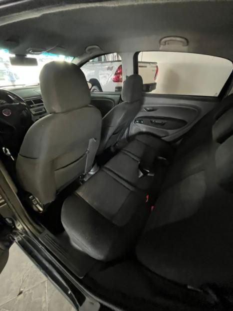 FIAT Punto 1.4 4P FLEX ATTRACTIVE ITALIA, Foto 8